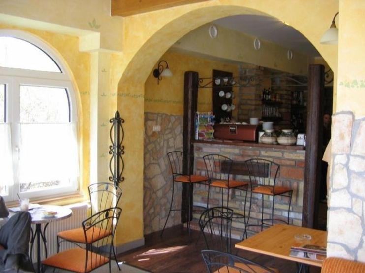 Sziget Hotel&Restaurant Tarján Zewnętrze zdjęcie