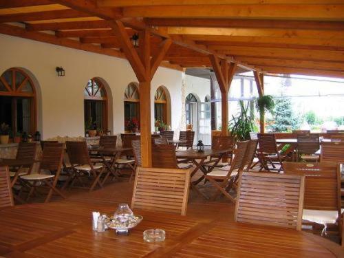 Sziget Hotel&Restaurant Tarján Wyposażenia zdjęcie